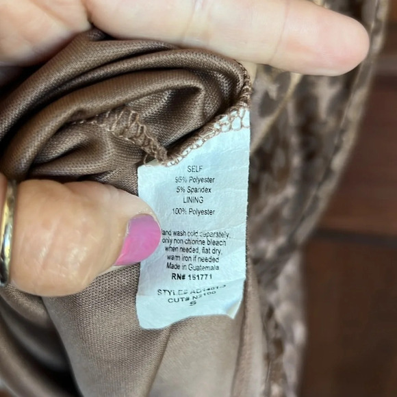 GILLI Leopard Print V. Neck Bronze Metallic Dolman Sleeve Dress Size Small 🐆 - Picture 5 of 11